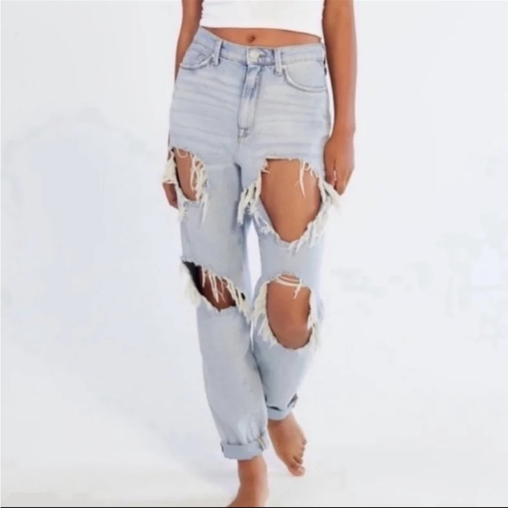 Urban Outfitters BDG High-Rise Mom Jean Size 24